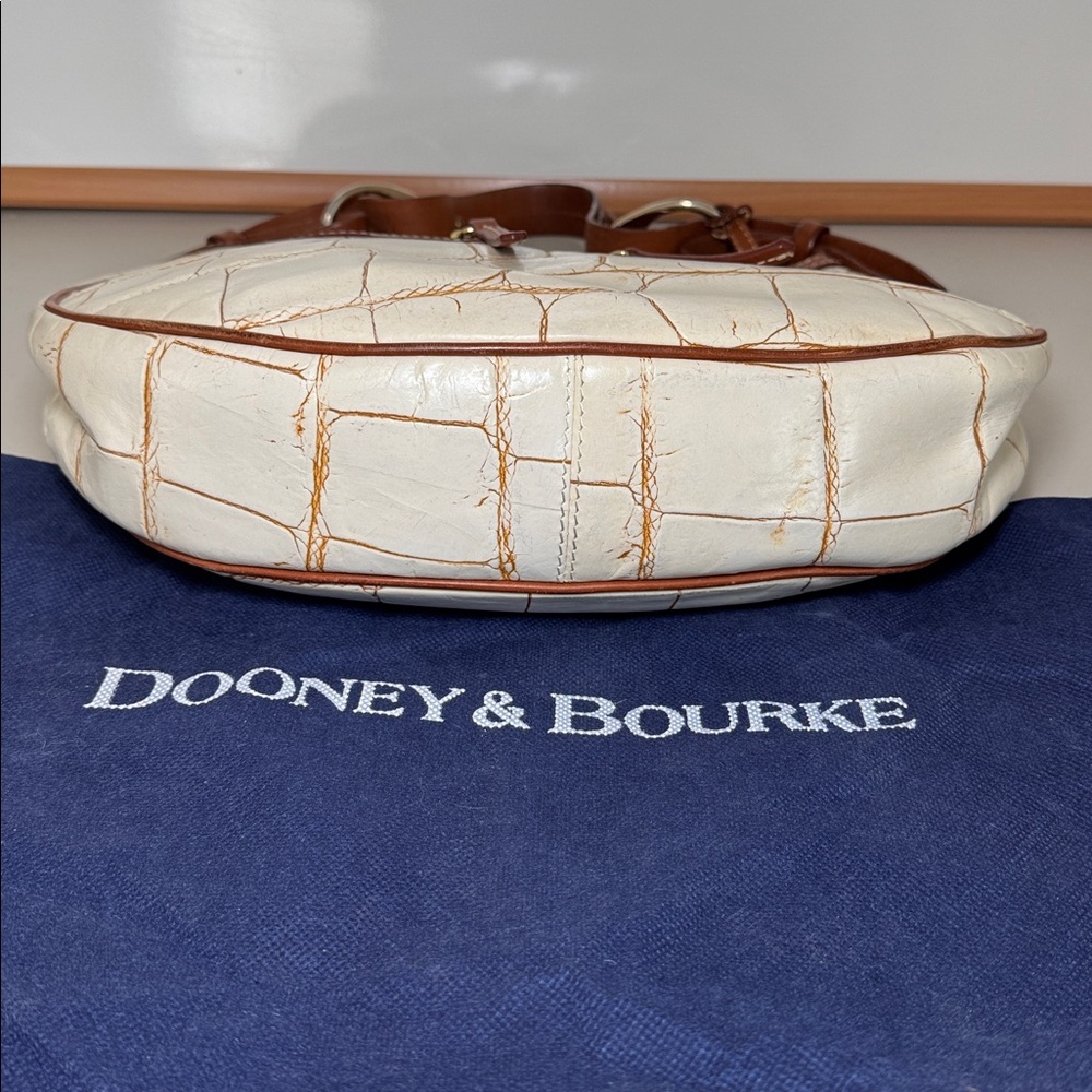 Dooney & Bourke Croc Embossed Shoulder Bag Cream Brown Leather Y2K Hobo Bag - Picture 7 of 12